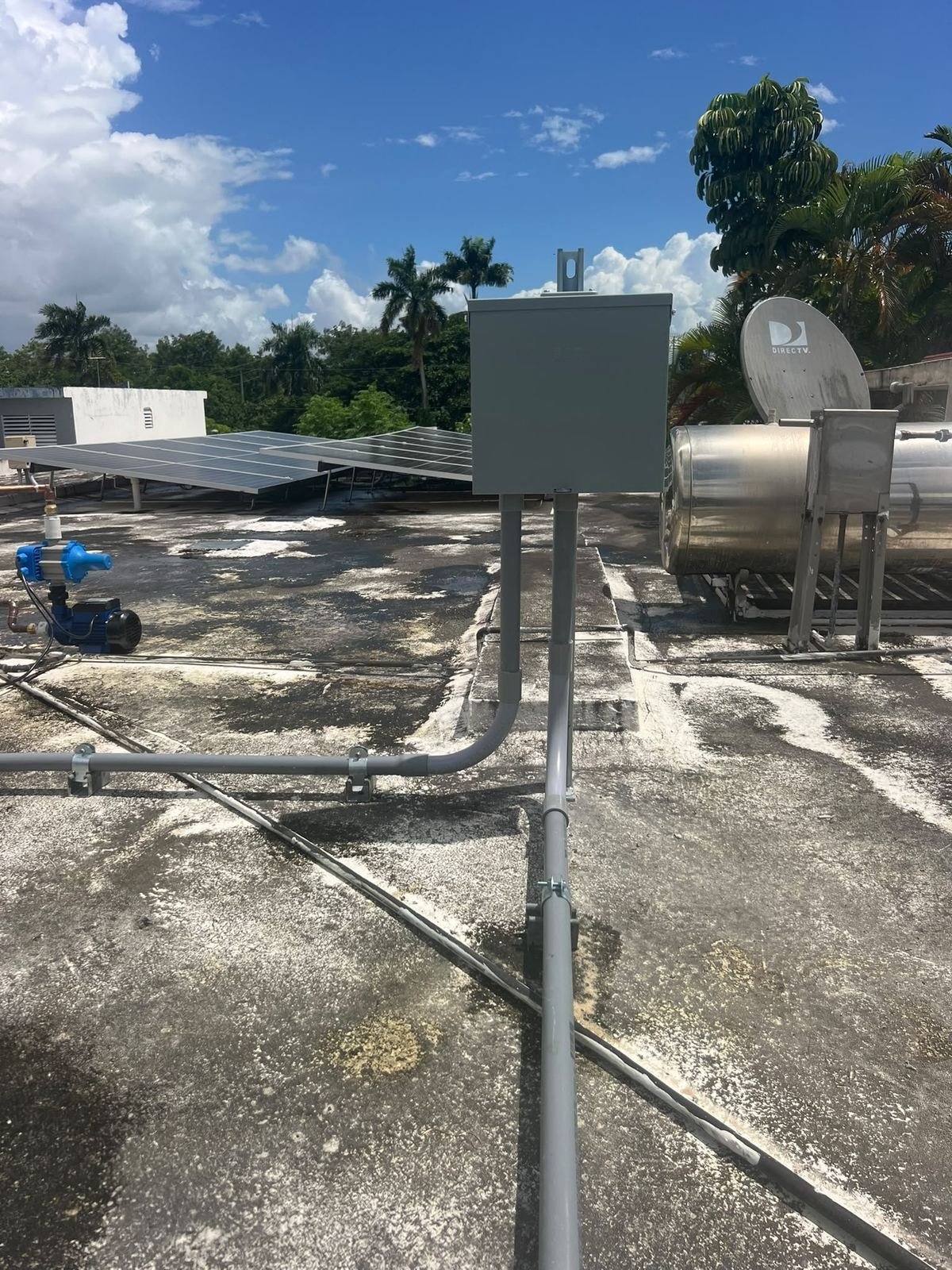 Sistema solar instalado en techo